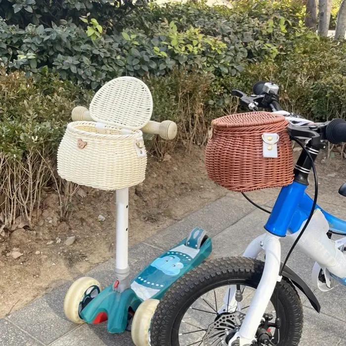 Panier de vélo avant guidon robuste avec couvercle pour enfants et randonnées en plein air adaptable à divers types de vélos