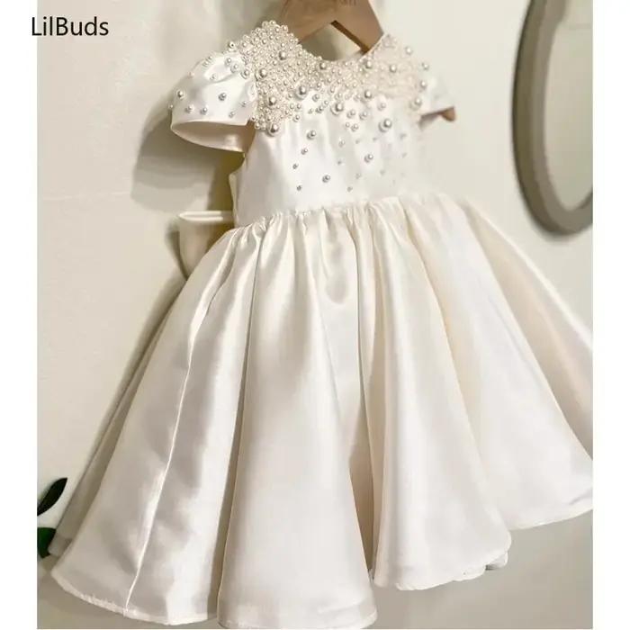 Robe en satin blanc faite à la main pour bébé fille, élégante et mignonne, pour fêtes, mariages, vêt