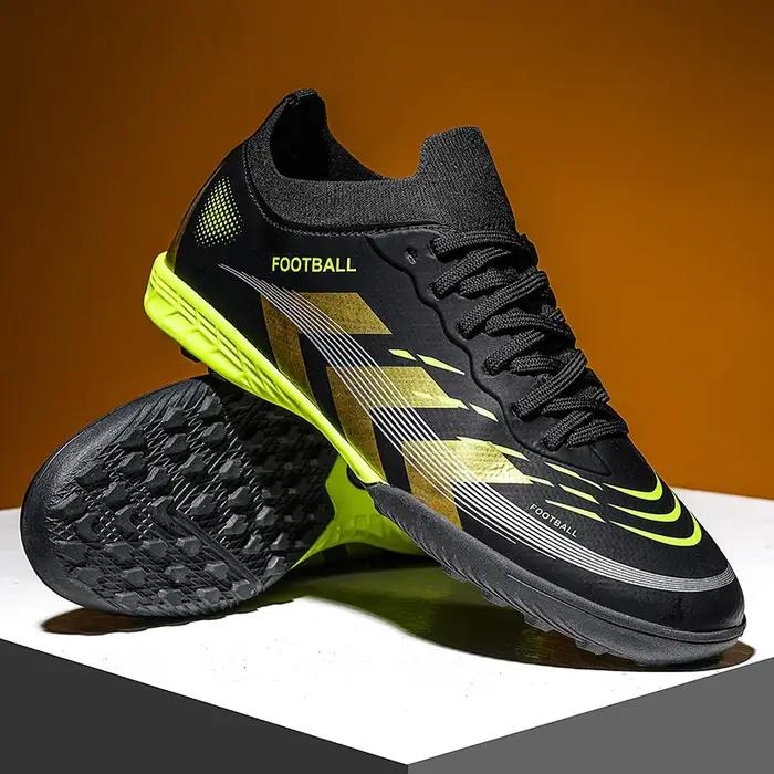 Nouveaux hommes bottes de Football crampons professionnels Match de Futsal chaussures de Football of