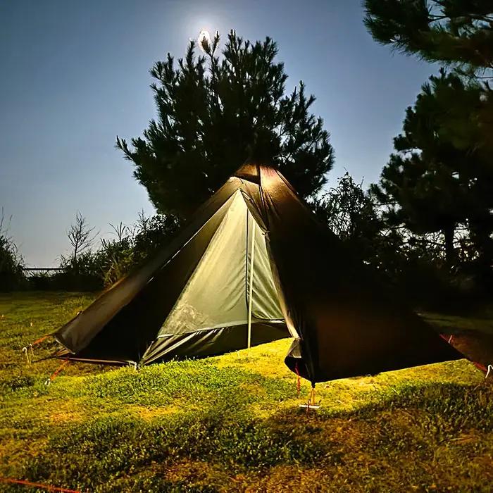 Tente chaude de Camping avec fenêtre de cheminée extérieure ultralégère Tipi tipi tente pyramide Dou
