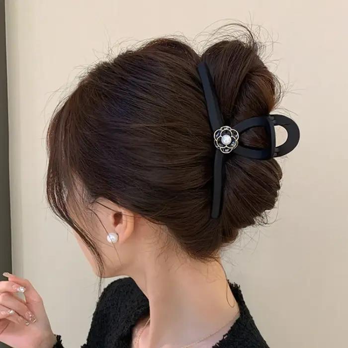 Grande pince à cheveux élégante noire mate en forme de camélia, style français, nouveau design, pinc
