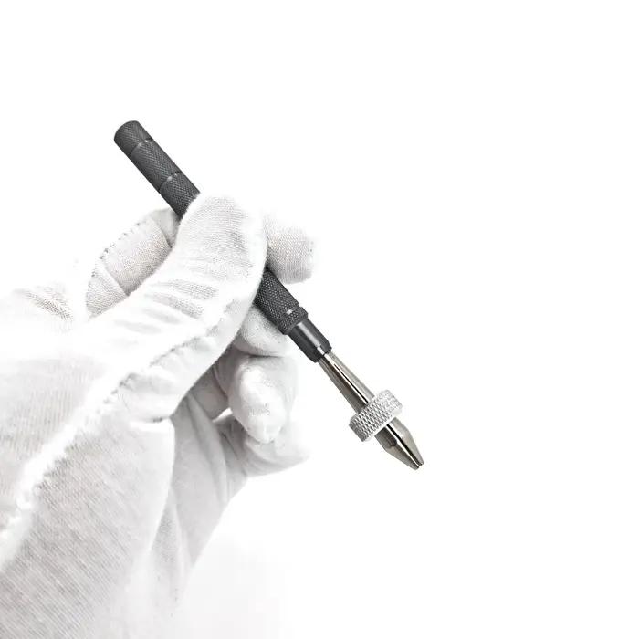 Outils de réparation de montres avec et sans trous pour serrage et entretien de pièces horlogères pour horlogers et amateurs d'horlogerie