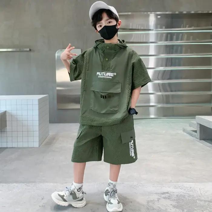 Ensemble de survêtement d'été pour enfants t-shirt à capuche short deux pièces vêtements de sport costume de sport occasions spéciales enfants activité physique jeu extérieur