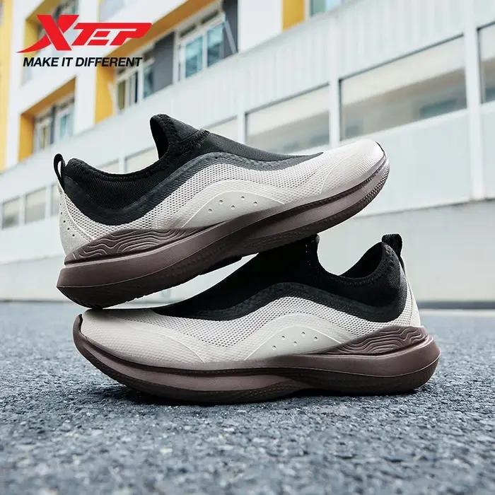 Xtep-Chaussures de course souples pour hommes, baskets légères respirantes à enfiler, baume anti-usu