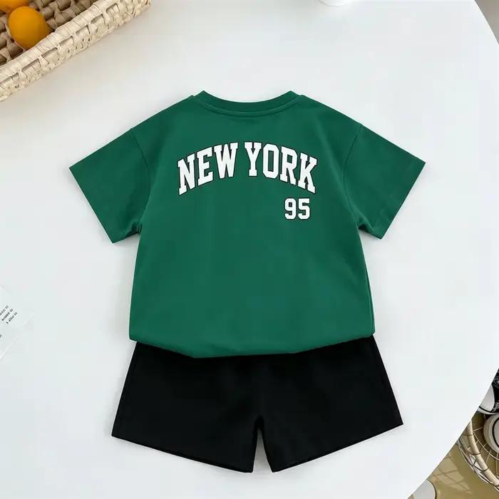 Ensemble de survêtement mode pour enfant t-shirt noir et short d été tenue à col rond pour bébés garçons et filles ensemble short à manches courtes pour activités quotidiennes sorties familiales et occasions spéciales