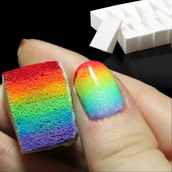 100 pièces/ensemble Triangle éponges douces blanc/dégradé coloré sec humide utilisation maquillage é