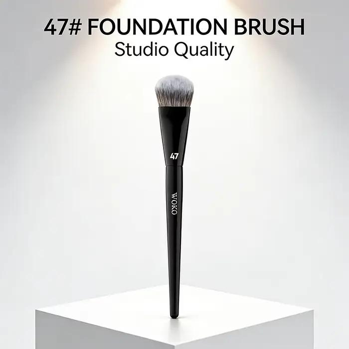 PRO 47 pinceau de fond de teint balai