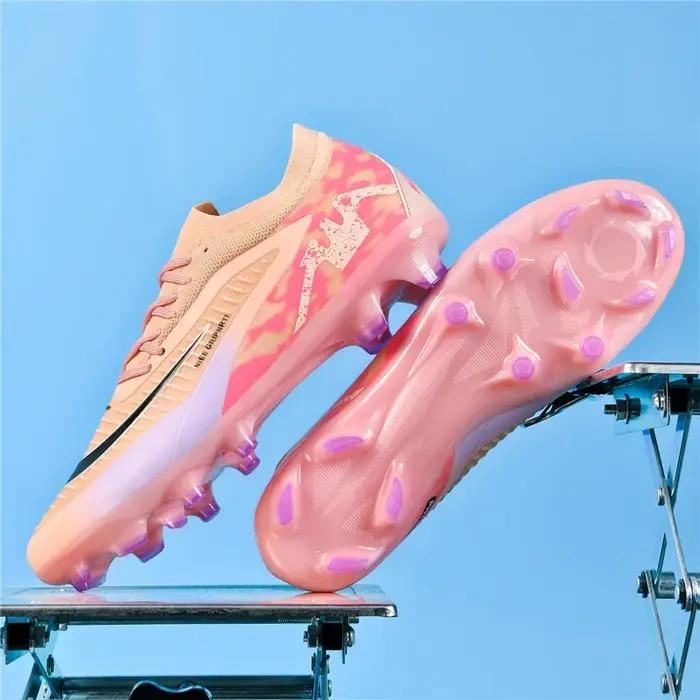 Nouveaux hommes bottes de Football respirant unisexe ultraléger en gros professionnel intérieur form