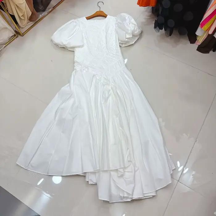 TWOTWINSTYLE tempérament robes solides pour les femmes col rond manches à bulles taille haute décont