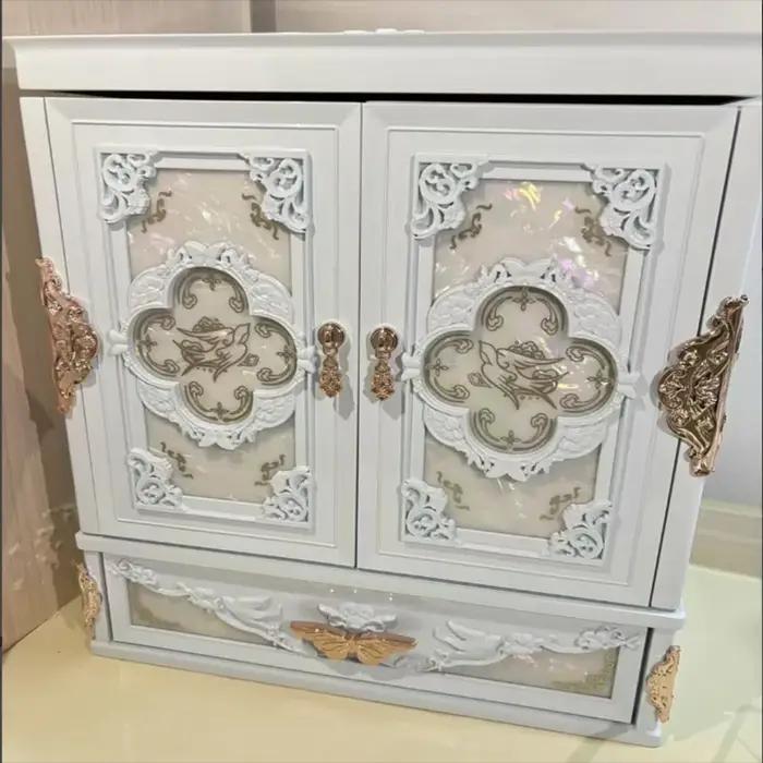 Fleur connaît papillon nuage boîte fraise cupidon bureau bijoux boîte vide vitrine ne comprend pas c