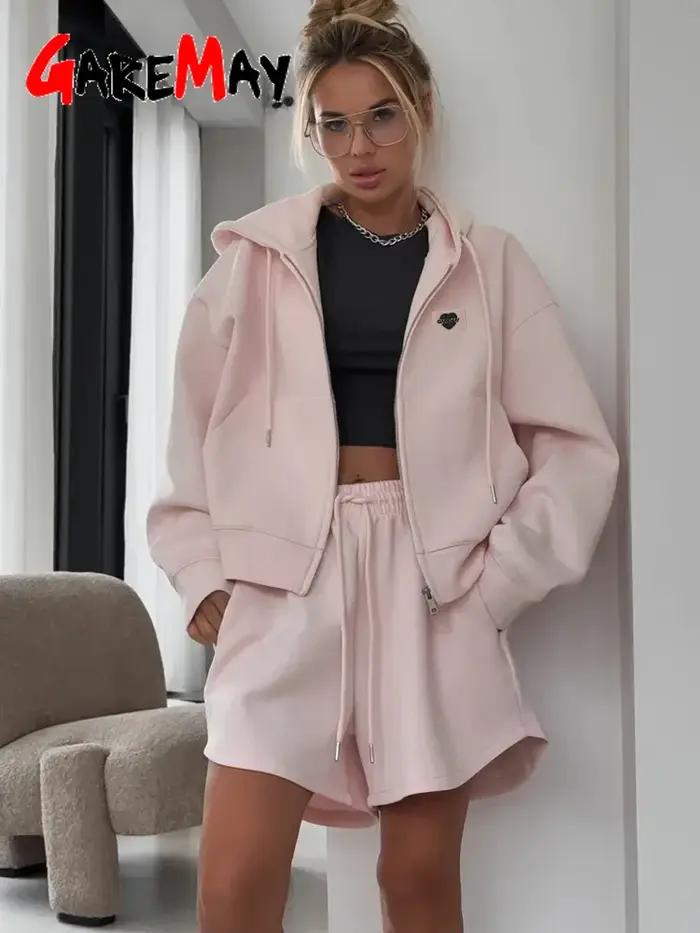 Survêtement d'été pour femmes avec short, fermeture éclair, haut et short surdimensionnés en coton, ensemble deux pièces, costume de sport jaune décontracté pour femmes occasions sportives et détentes