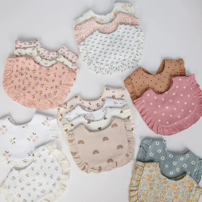 Bavoirs pour bébé imprimés de fleurs, serviette de salive réglable, bord à volants, mousseline de co