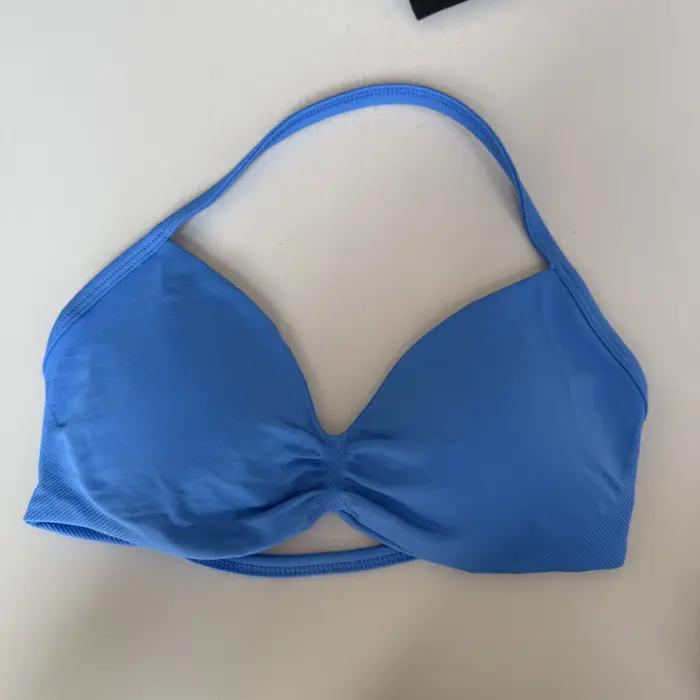 Soutien-gorge de sport push-up sexy à bretelles et dos ouvert, haut court de gym avec coussinets amo