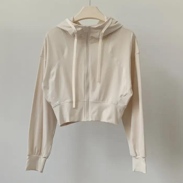 Vêtements de yoga, hauts à manches longues, chemises, vêtements d'entraînement de Pilates pour femmes, coupe ajustée, à capuche, décontractés, veste de sport courte