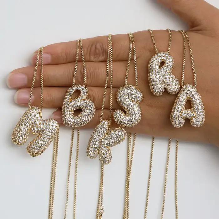 Collier avec initiale en zircon CZ scintillant pour femme, chaîne en forme de boîte, plaqué or, pend