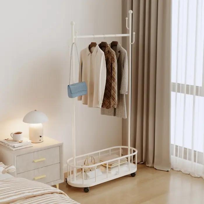 Porte-manteau élégant et simple pour chambre entrée et autres pièces de la maison pour accueillir vêtements pulls écharpes occasions spéciales