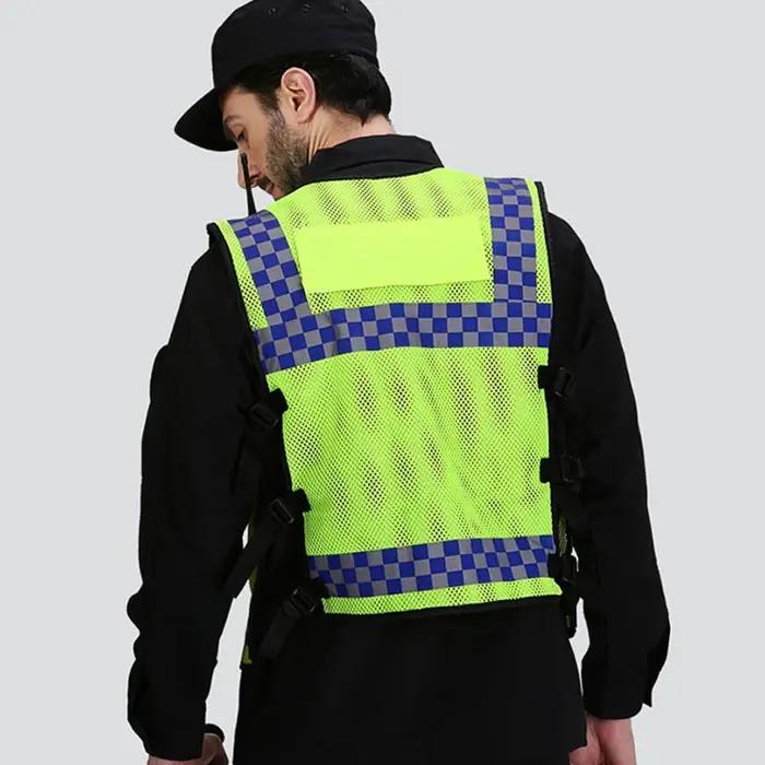 Gilet de travail en maille haute visibilité avec multipoches pour hommes et femmes sur les sites de construction et zones de circulation
