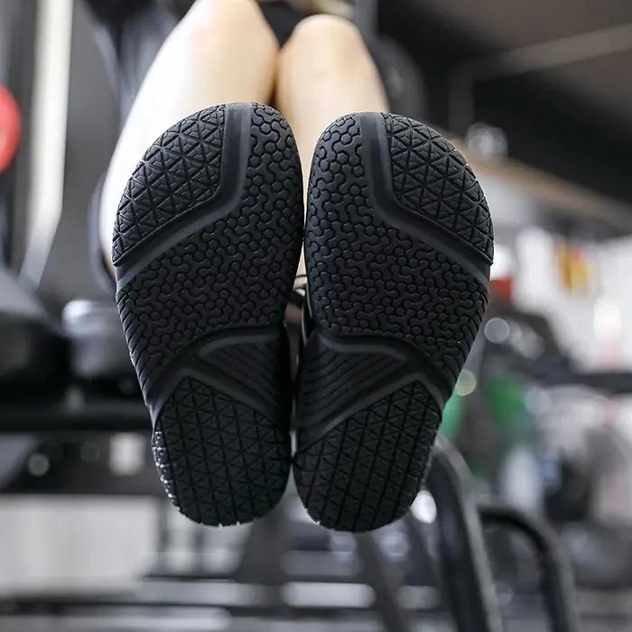 Chaussures de sport légères pieds nus, baskets de sport à semelle souple avec maille respirante pour