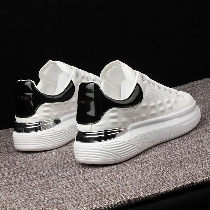 Baskets respirantes rehaussantes pour hommes et femmes, chaussures de skateboard, chaussures de tenn