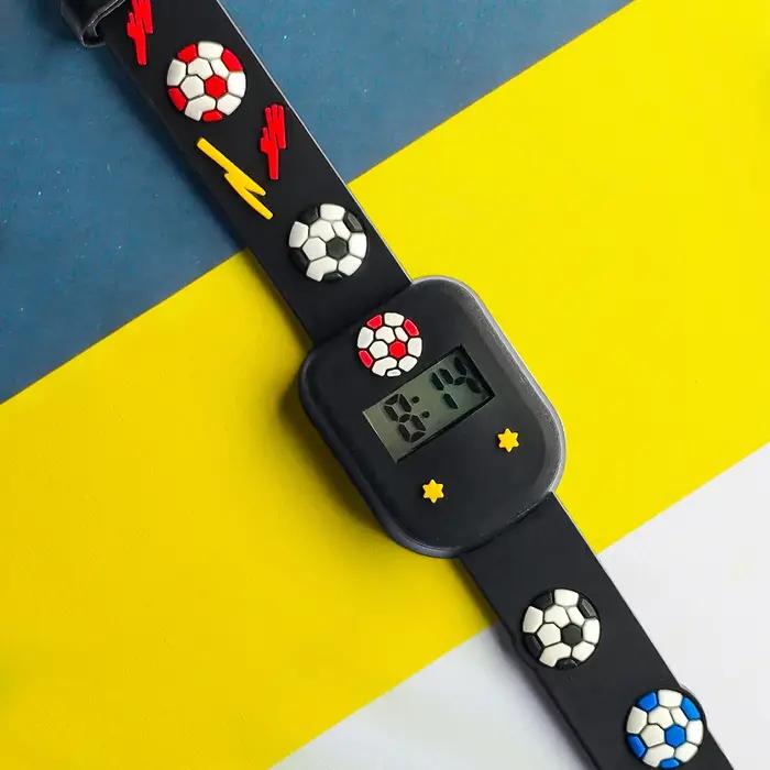 Montre de sport électronique personnalisable avec animations de dessins animés et de football pour enfants et adolescents cadeau festival