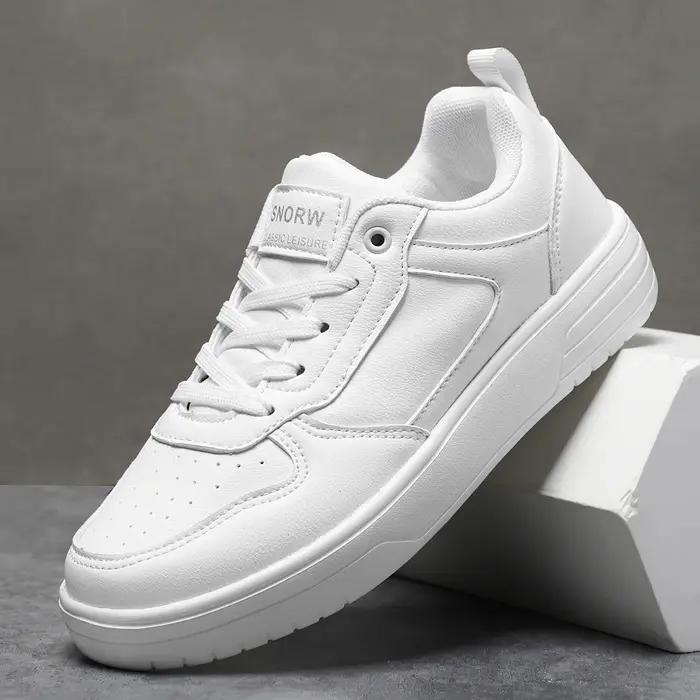 Chaussures skateboard légères femmes - Baskets sport blanches et noires design urbain
