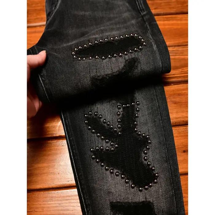 Jean noir pour hommes, Design de décor en métal, tendance, déchiré, mode rétro nostalgique, pantalon