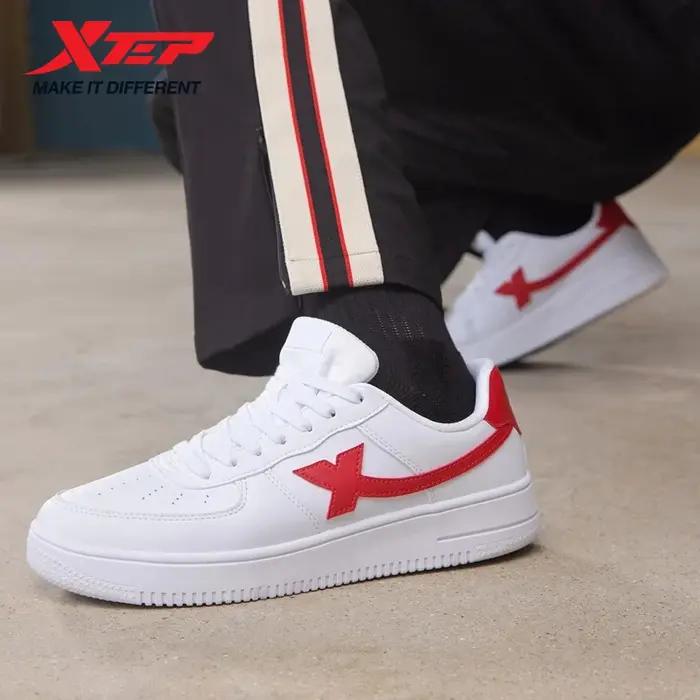 Chaussures de skateboard Xtep antidérapantes et résistantes à l'usure baskets unisexes blanches pour skateurs skateuses et couples partager passion du skate