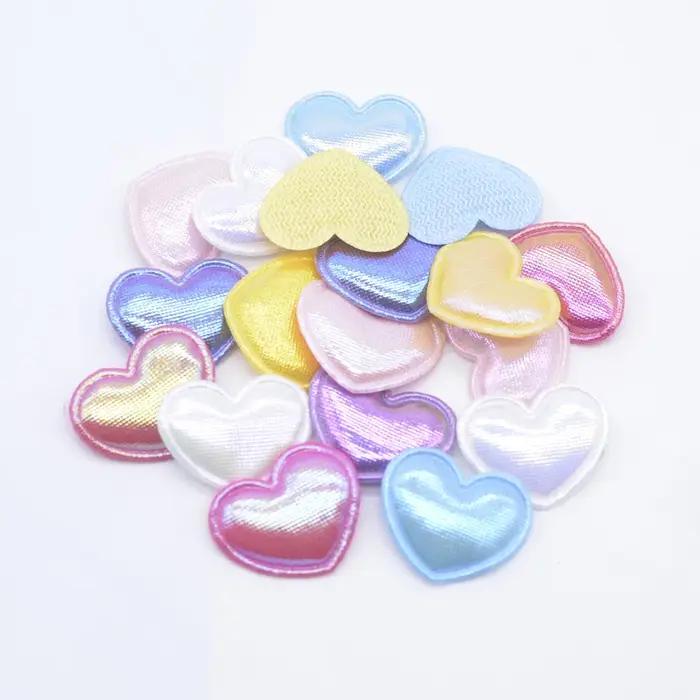 100 pièces 22*18mm coeur coloré Applique pour chapeau fait à la main artisanat vêtements patchs de c