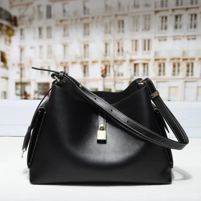 Nouvel Arrivage 2026 – Sac Fourre-tout Femme Tendance pour le Quotidien, Design Luxe Léger, Grande C