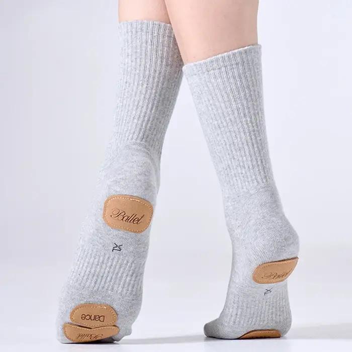Chaussettes de Yoga de danse moderne antidérapantes pour filles, femmes et hommes, chaussettes de Ba